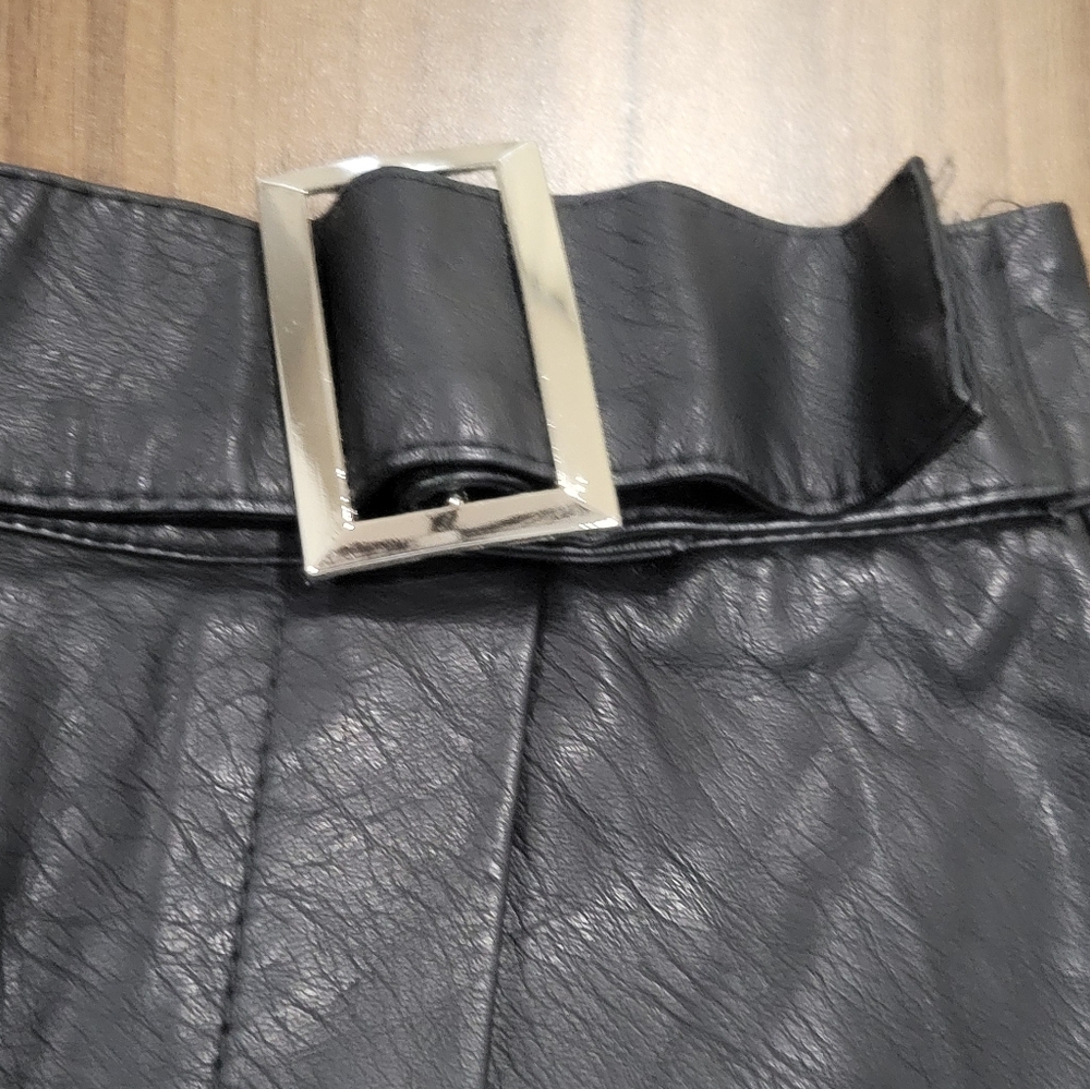 Storets Black Faux Leather Wrap Pencil Skirt Size XS - Picture 7 of 9